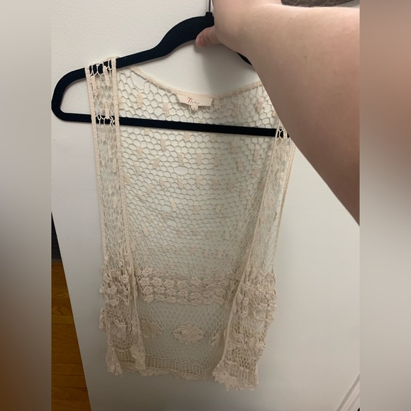 Women’s crochet vest - Picture 5 of 5
